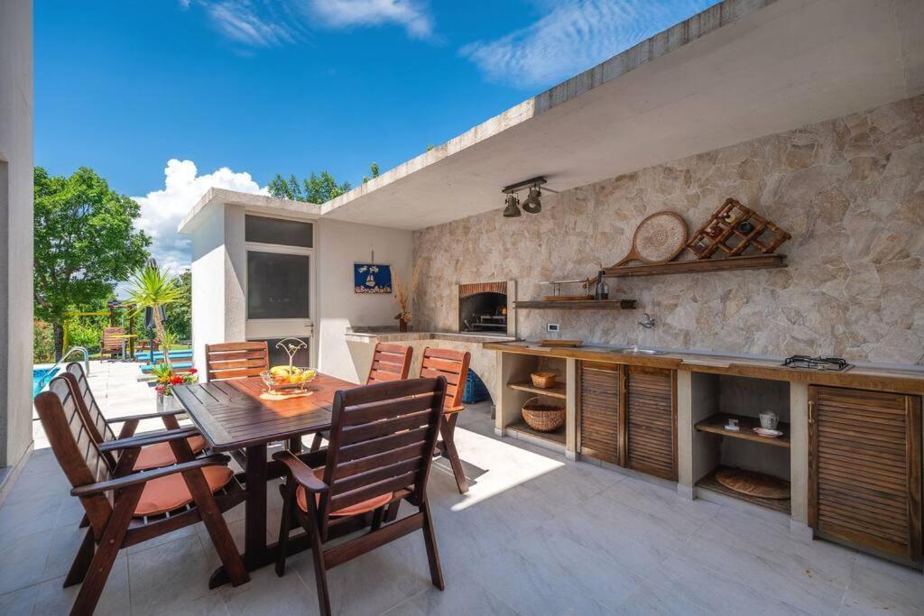 Vilă Private Luxury With Pool -lola -